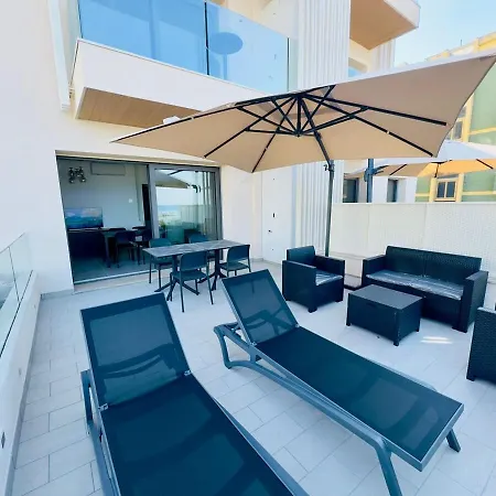 A Terrace Overlooking The Sea - Palms 9 Pesaro